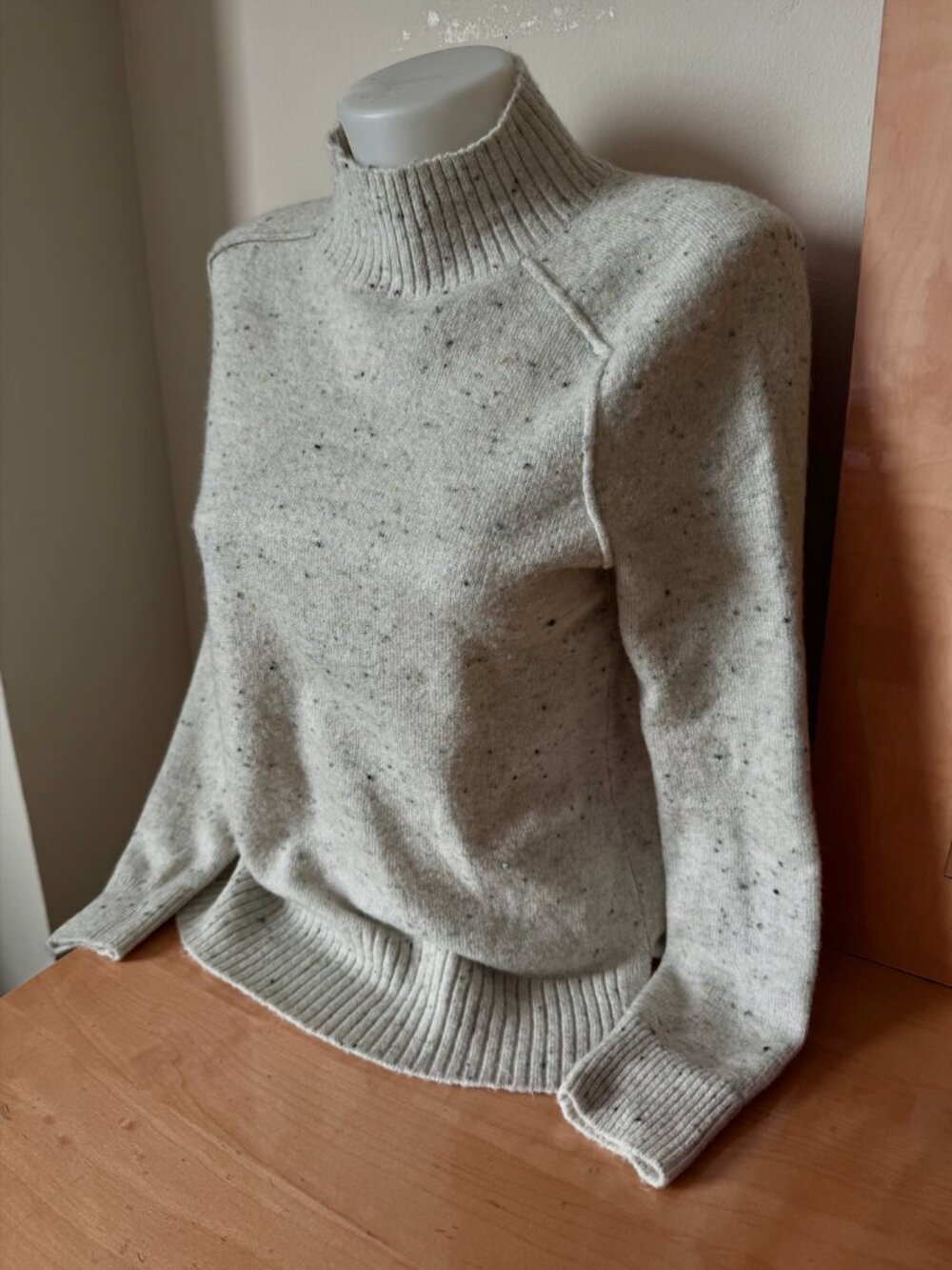 LOFT Cowl Neck Speckled Knit Beige Confetti Sweater (Women's Petite XSP)